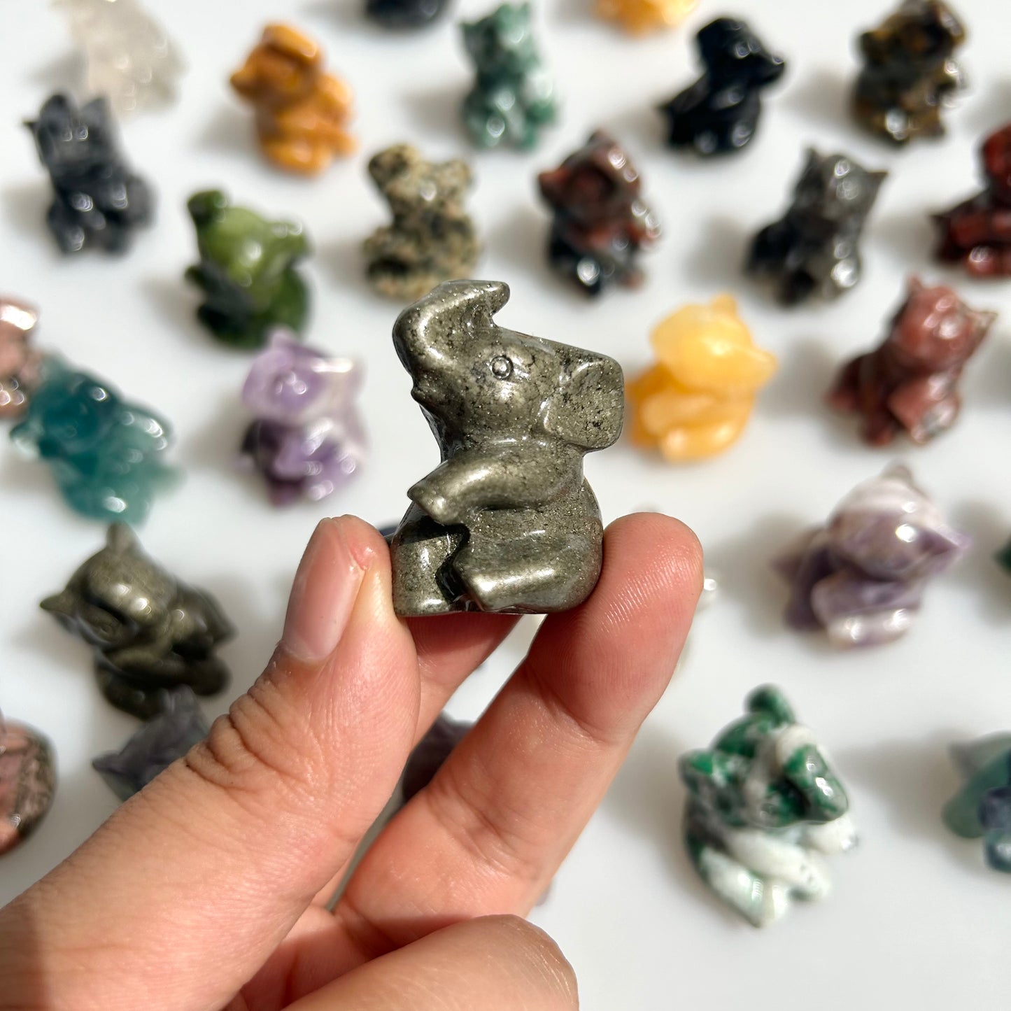 Crystal Sitting Elephant Carvings